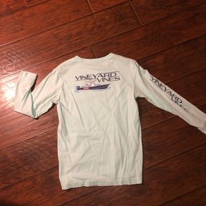 Vineyard vines tee